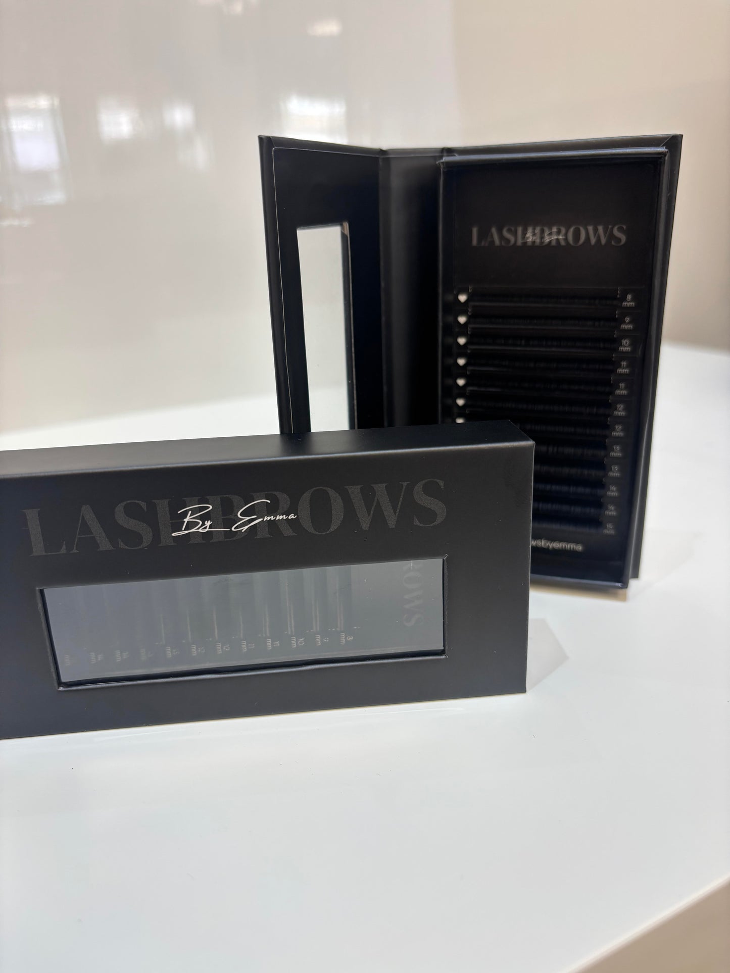 Russian lash trays